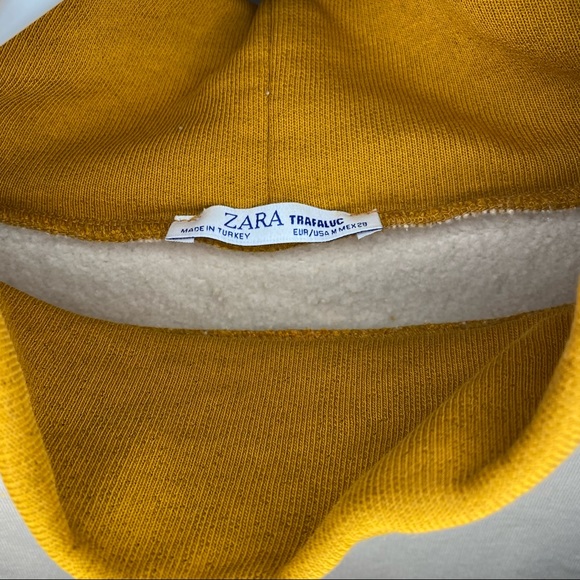 Zara Two-Tone Mock Neck Sweatshirt - Picture 2 of 3